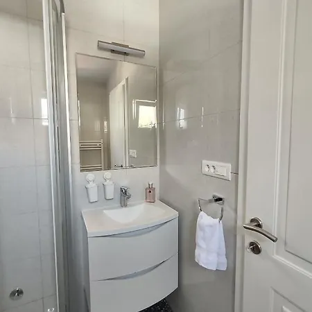 Family Apartment Marton Makarska Exterior photo